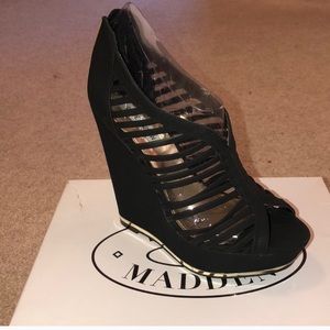 Steve Madden platforms , size 8.5, new in box